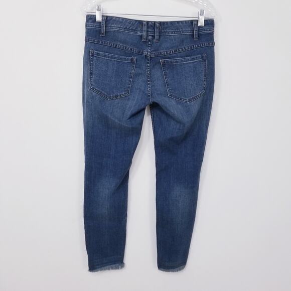 Free People Mid rise Ripped Knee Frayed Hem Crop - Picture 5 of 8